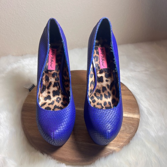 Betsey Johnson Bethani Blue Platform Heels Size 7.5 - Picture 2 of 11